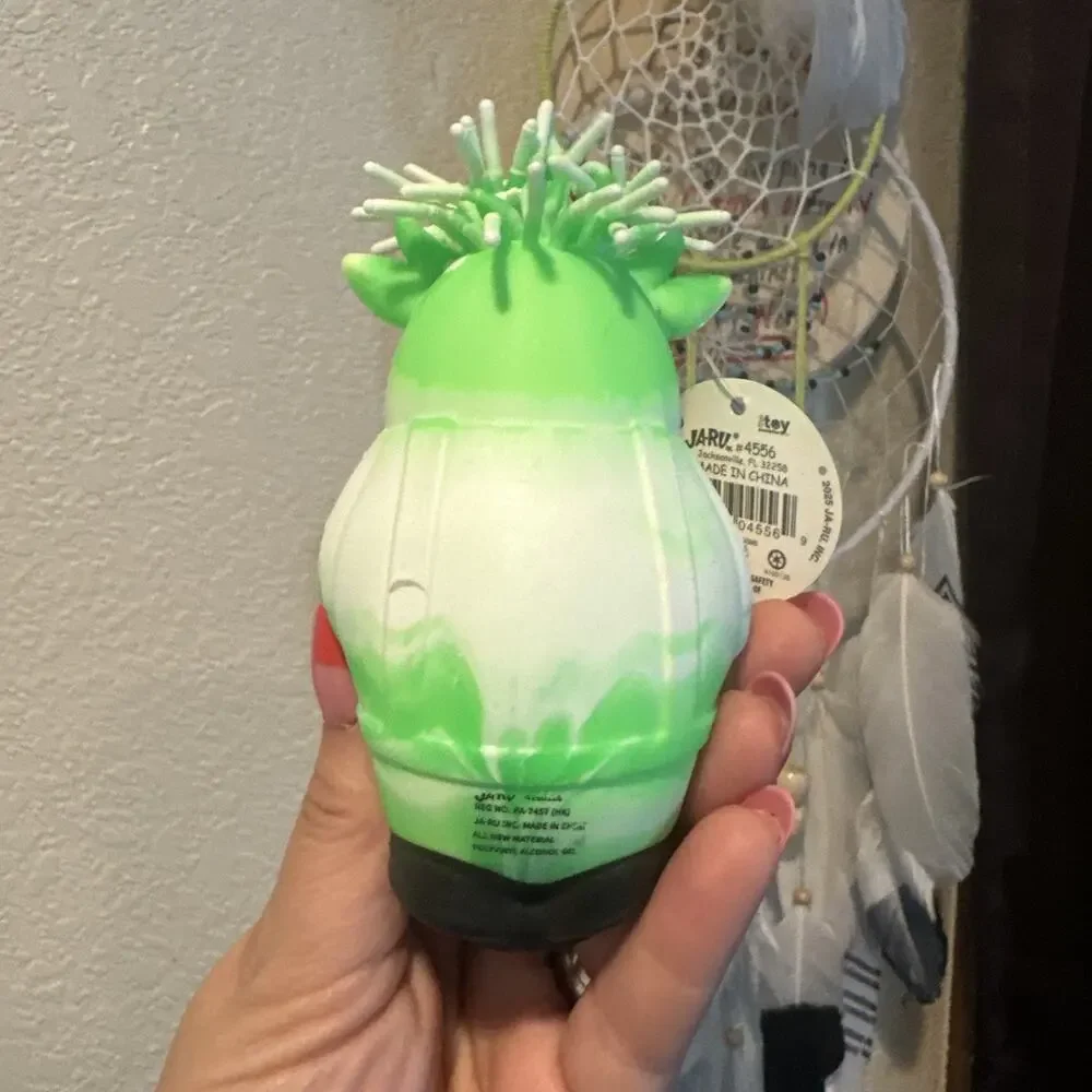 Irre-Squish-Ible Corporate Cow Viral Squishy Toy in Green NEW w/Tag